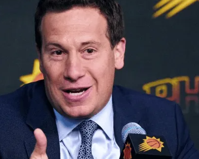 两名菲尼克斯太阳队的小股东在最新的法律文件中起诉球队老板马特-伊什比亚，指控他滥