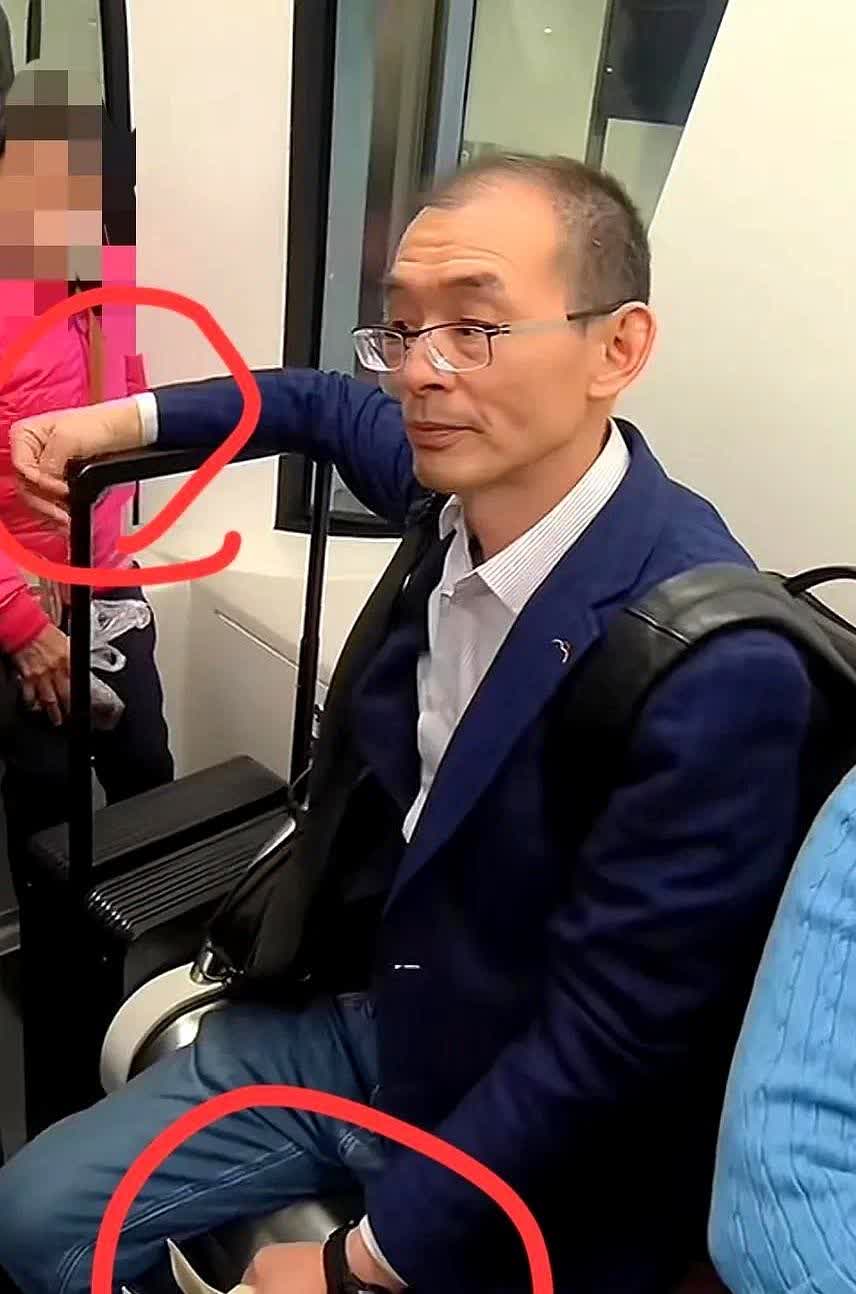谢老头估计做梦都没想到，之前闹得沸沸扬扬的谢浩南认亲大戏有后续了。

最近老