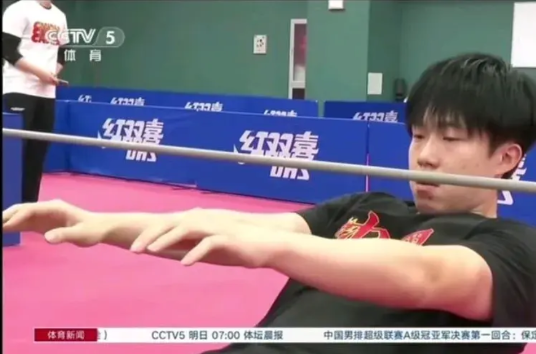 没想到马龙和陈梦的体测超出想象！
林高远—立定跳远2.61米  10分
王楚钦—