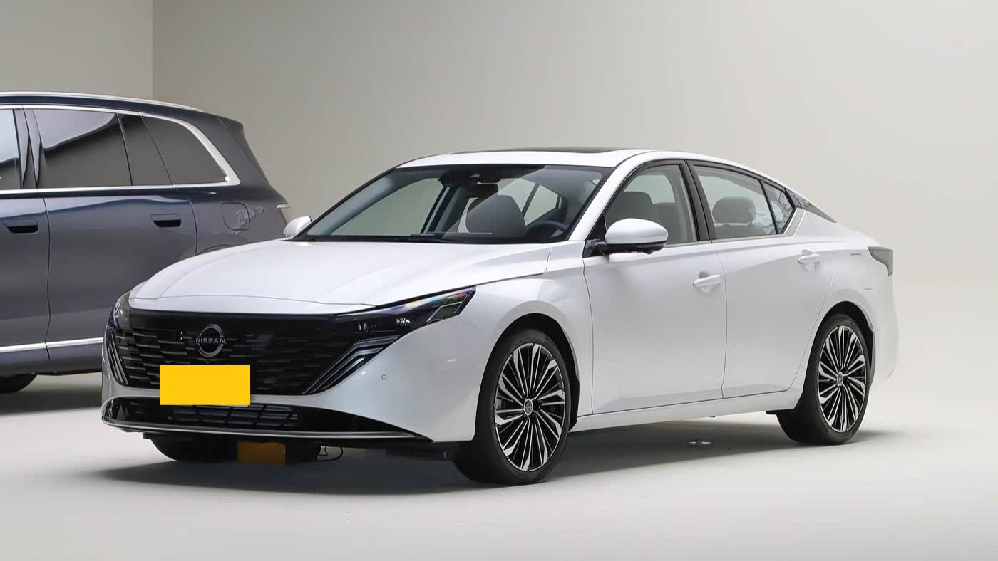 重塑年轻出行新标杆！鸿蒙座舱+243马力，才15万多，解读日产天籁