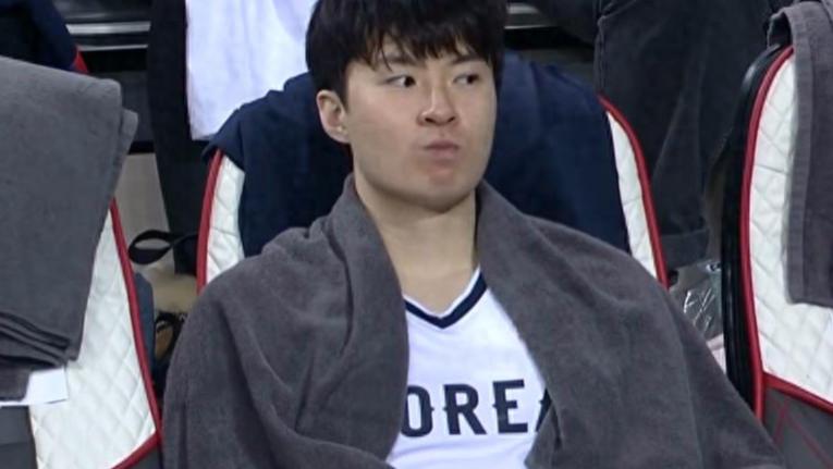 中国男篮76: 90输给韩国