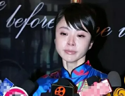 一次采访，演员刘威说：“我不希望有女儿，有的话得等我死了再嫁，看着她和男人拉手我