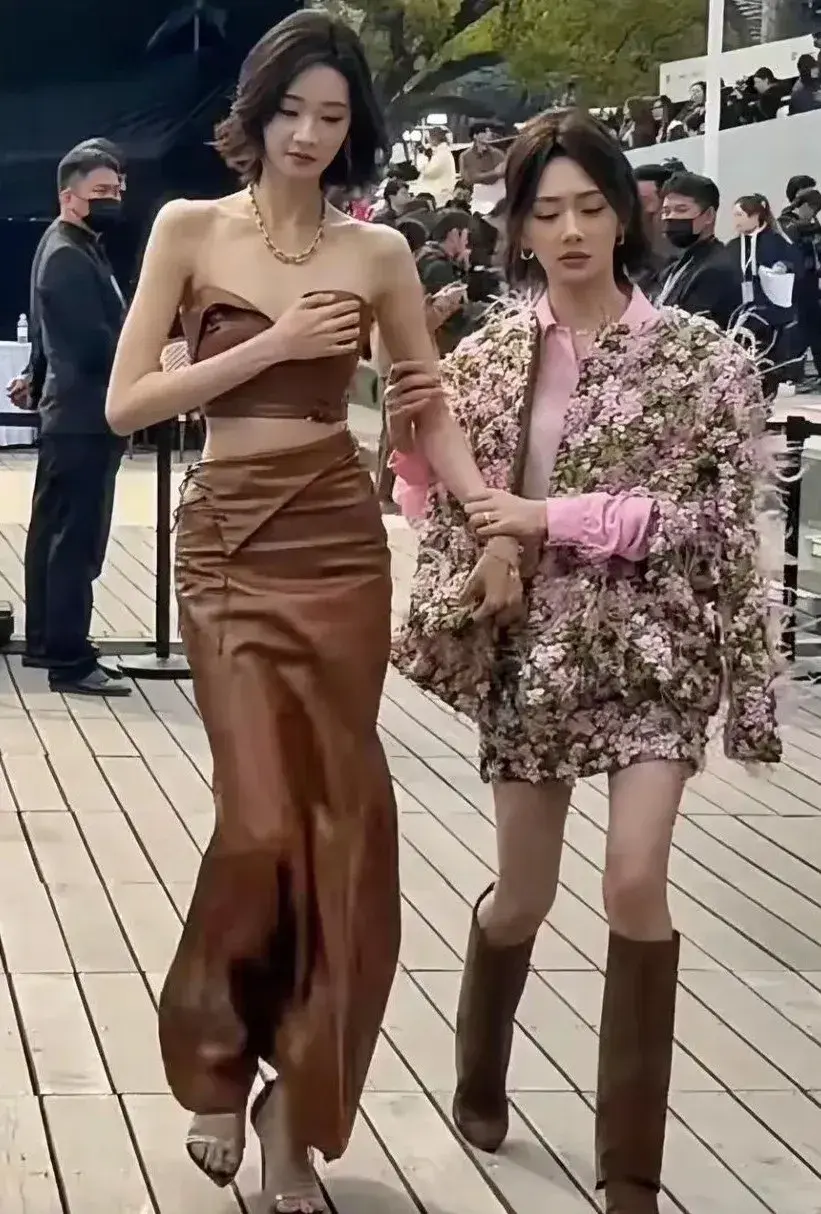 天啊，她怎么已经瘦成这个样子了？
