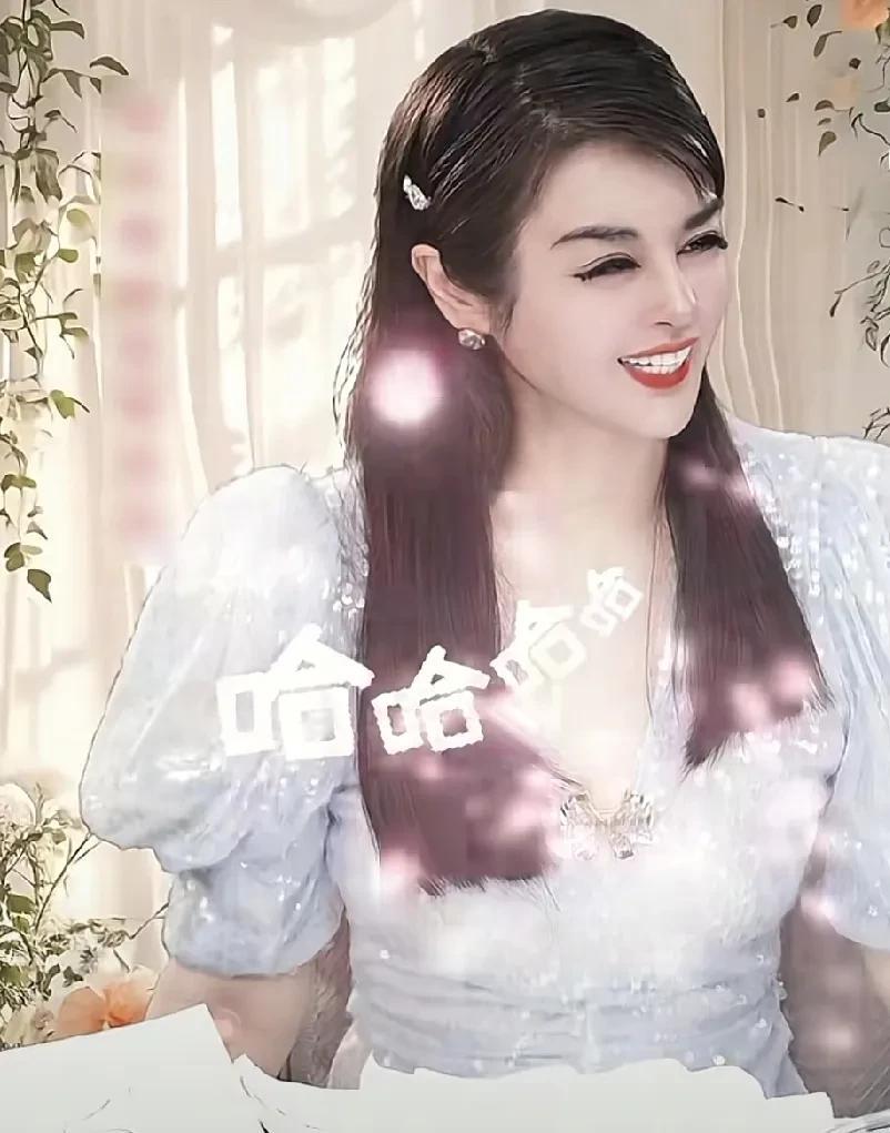 小宝说爸爸罗兰多终于有点人样了。
于文红问小宝，你爸今天是不是直播了？
小宝说，