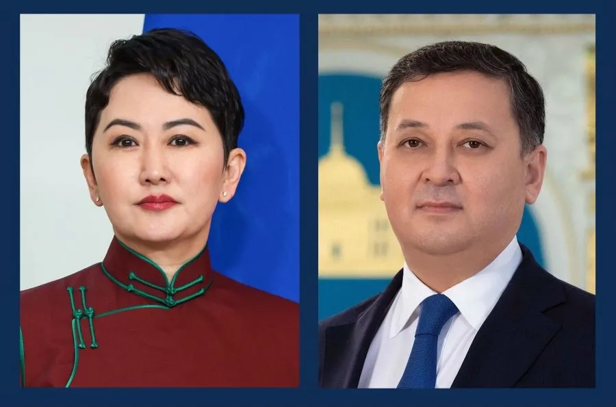 蒙古国前脚邀请乌兹别克斯坦总统访问蒙古国，签署了一系列合作协议。
在蒙古国外长巴