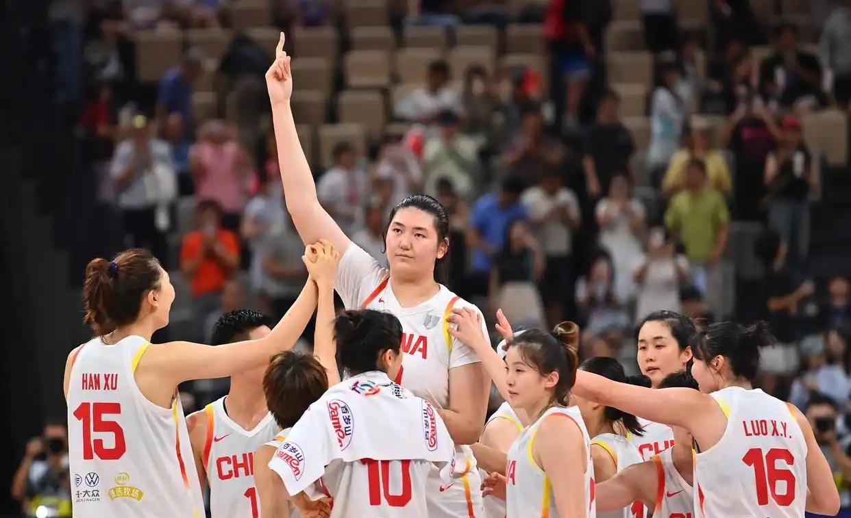 打内线！防三分！
面对日本女篮这种球队，中国女篮赢球方式就是打内线，然后给对手三