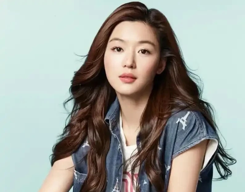 全智贤婚姻与韩国娱乐圈











震惊！韩国娱乐圈竟然这么黑暗！女明