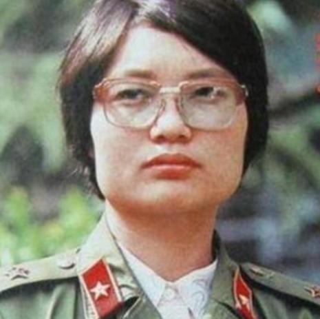 1986年，23岁女医护刘亚玲以回家探亲为由，向医院请假，谁知她居然偷偷溜到了老