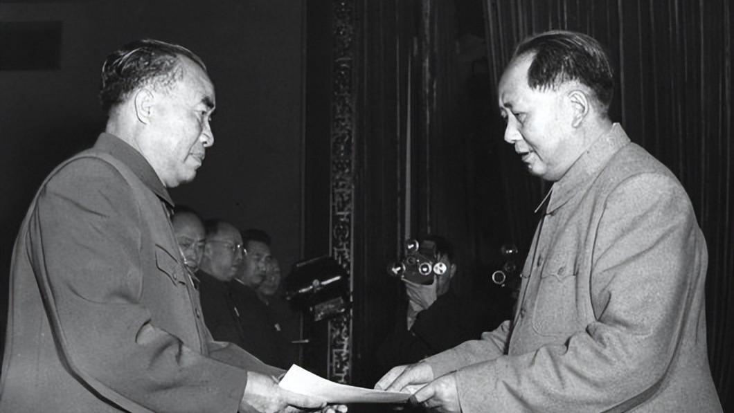 十大元帅中，毛主席尊敬谁，喜欢谁，放心谁，器重谁，倚重谁