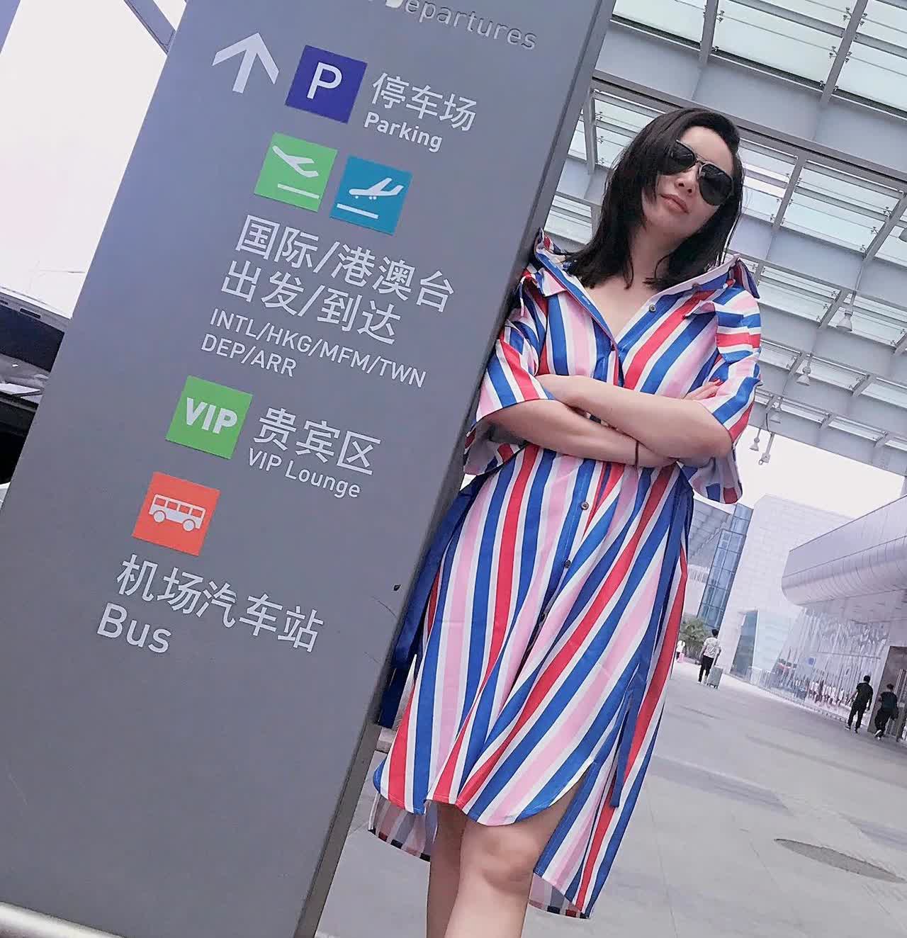 高叶
身高168cm，自然洒脱的“大嫂”，她优雅大气，演技逼真，随意一站，都是
