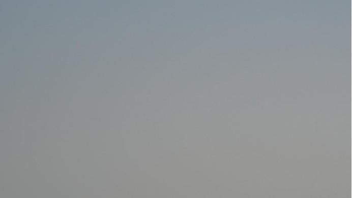 6座探险者乘坐舒适，空间宽敞