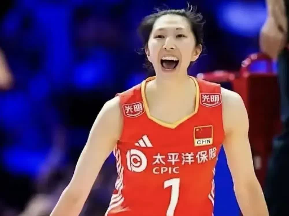 总决赛硬刚波兰女排，就看赵勇如果去破局了。
波兰女排，她们的两个副攻，身高出众