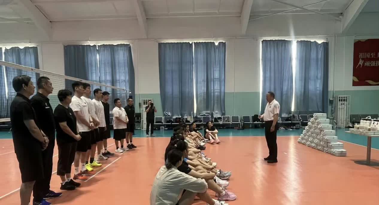 李盈莹，袁心玥确定未回归中国女排！俩人都在天津女排，备战11月份的全运会！图片中