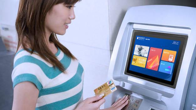 工业一体机在金融领域的应用优势和具体注意事项