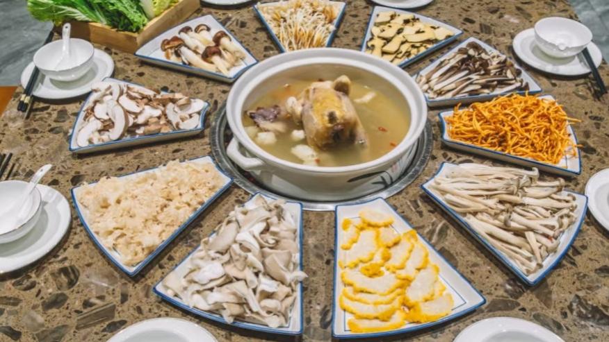 贵州“村赛”又出圈！速度与激情过后，怎么能错过晴隆美食呢？