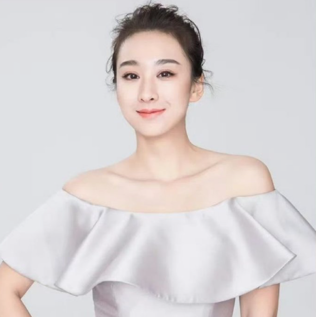 #穆婷婷退圈的原因#  
现在听多了很多转行跨界发展的，没想到这几年影视圈退圈的