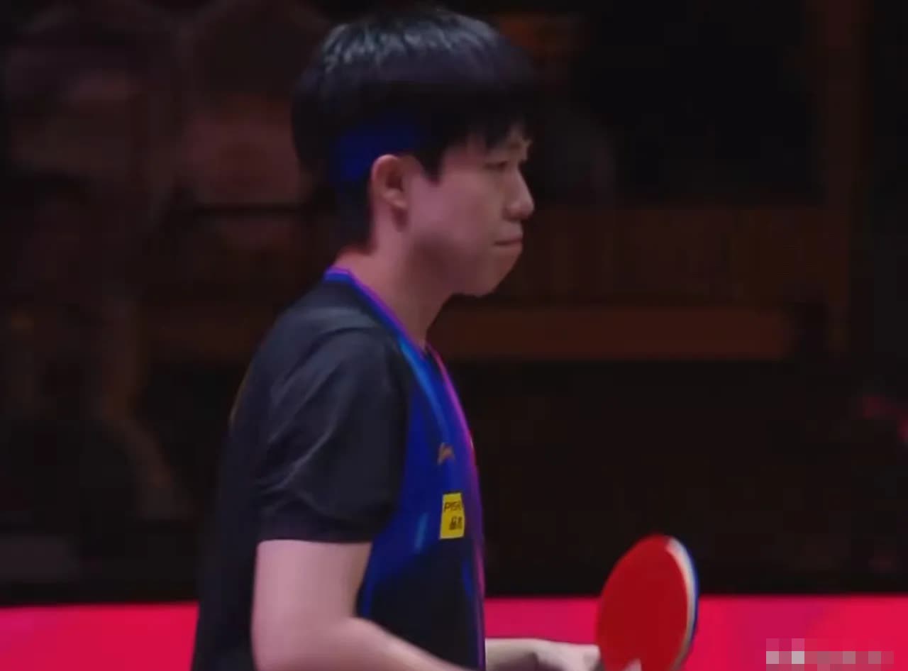 中央电视台资深体育记者李武军: “能够接触到王楚钦球拍的人员不超过4个人！”

