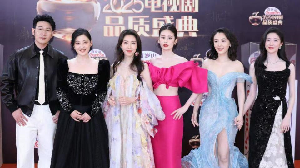 从甜妹到御姐：吴倩转型困局背后的逆袭可能