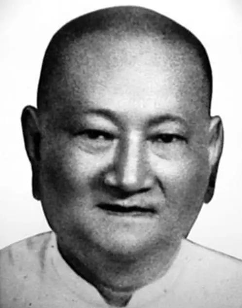 [浮云]1949年，上海解放后，我党开始整顿当地的青帮势力，可大名鼎鼎的“江北大