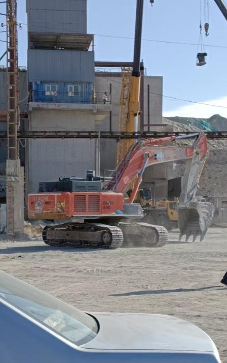 内蒙古，一男子花2600万弄了个建材厂帮助当地百姓脱贫。可没想到，在经营多年后，