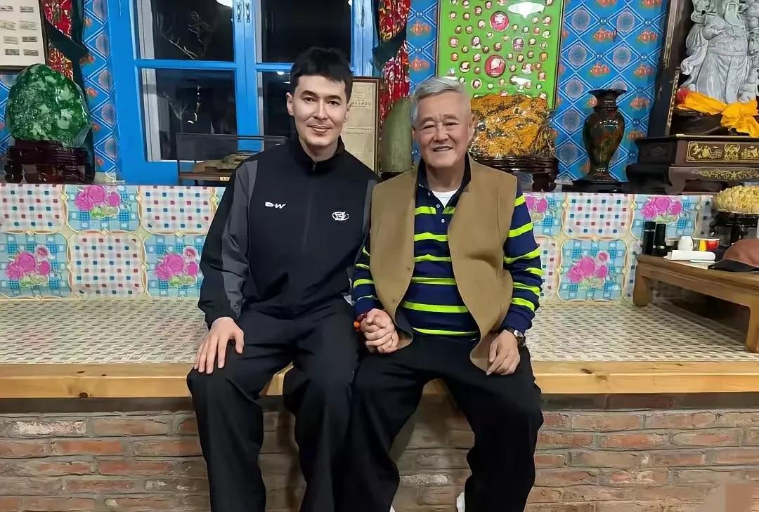 阿布都沙拉木要与赵本山老师合作？在来沈阳打比赛期间，阿布都沙拉木特意拜访了赵本山