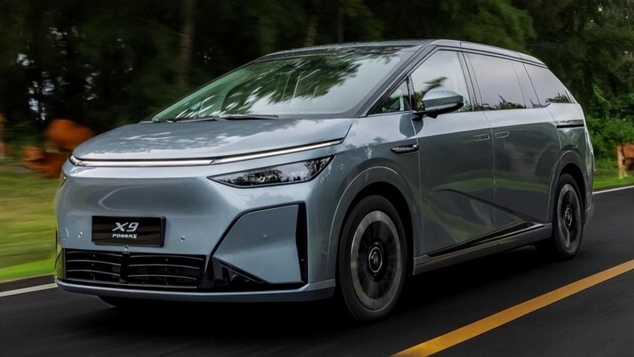 小鹏X9 PowerX首发，首款搭载内燃式引擎的新车，综合续航1602公里