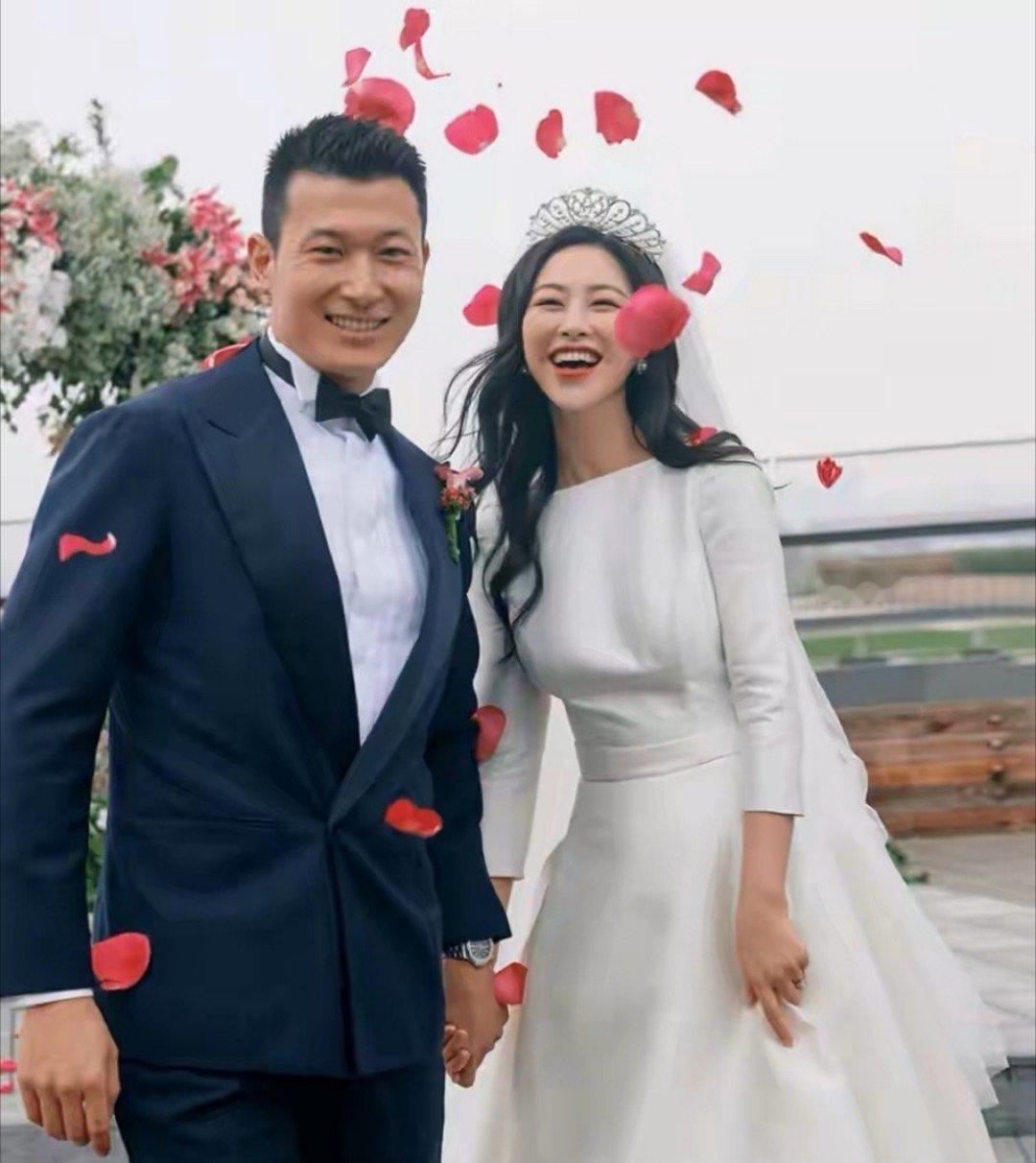 原来朱珠已经结婚，孩子都生了呀