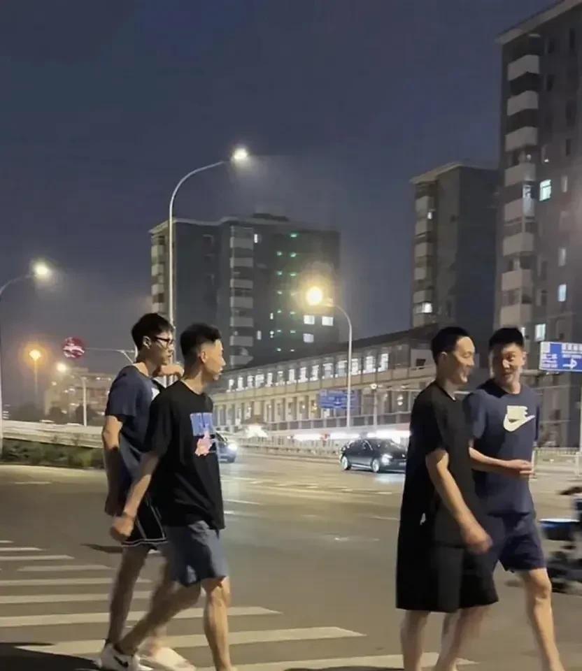 国家队北京正式集结！最终12人预测
国家队已经在北京正式集结，但是这次国家队感觉