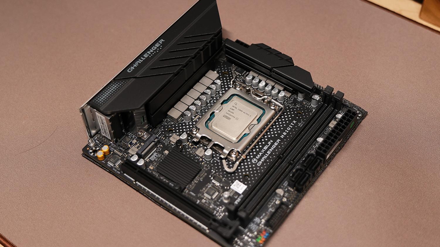 精致办公新主张：铭瑄H810ITX主板与酷睿Ultra5的完美融合