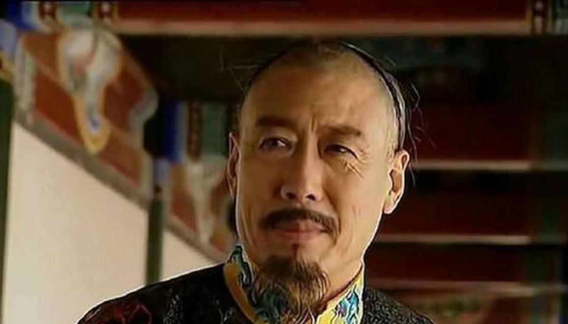 1728年，雍正抄家查出巨额欠款，震惊朝野！



凛冽的春风裹挟着细雨，十八辆