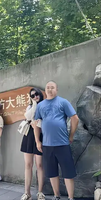 长得漂亮的女人，是不是跟帅哥都有仇？
为啥嫁的都是不好看的男人？