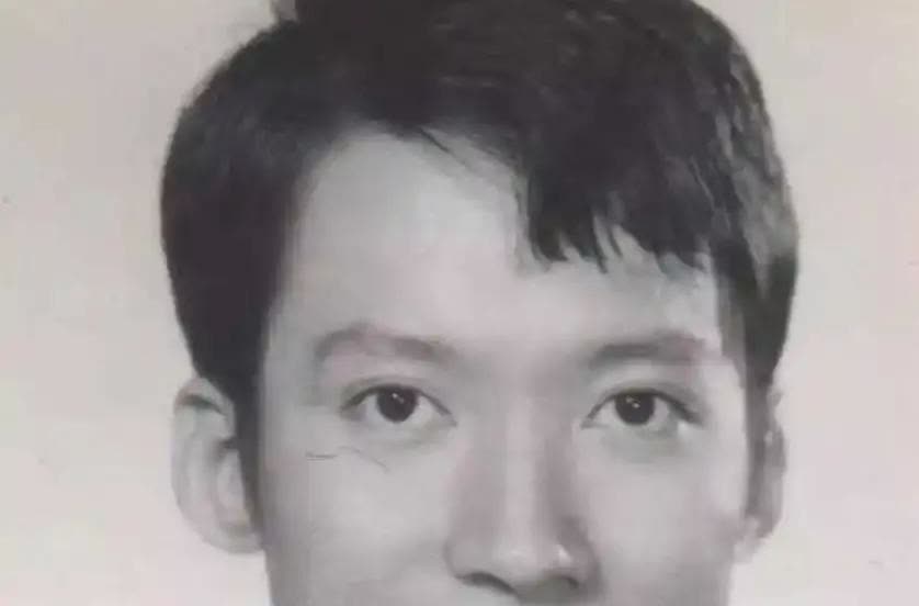 惊悉香港影星方刚先生于2025年5月30日在四川芦山离世，享年78岁。他以精湛演