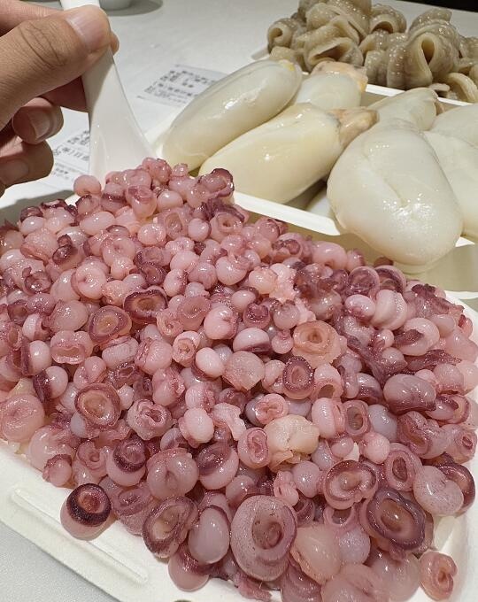 求问这美食的产地在哪？名字是什么，看着就香
