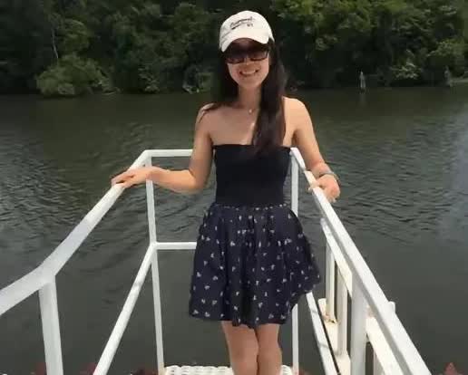 美国媒体报道称，富国银行高管毛晨月（华裔美国人）进入中国之后被拒绝离境！
前几