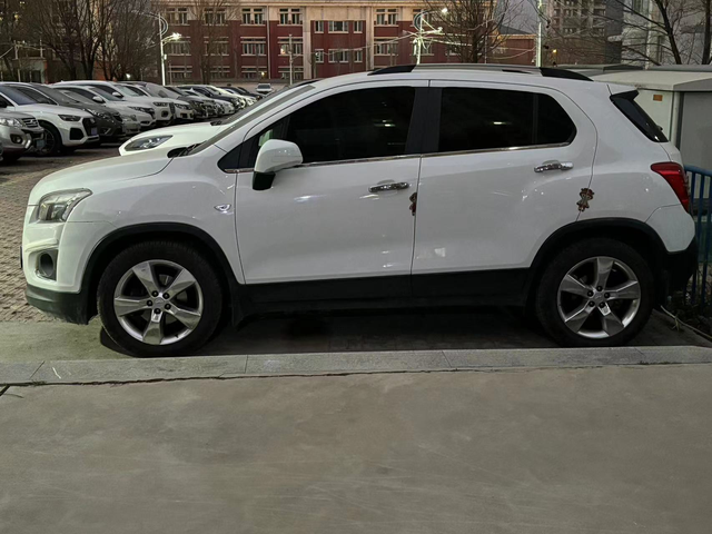 我总感觉还是会有纯油的探界者
因为我开的雪佛兰创酷，想换探界者plus，但是，奈