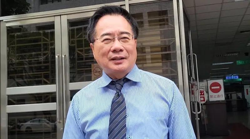 赵少康和蔡正元已成为民进党攻击郑丽文的两把尖刀
境界不够，就不要妄加评论，赵少康