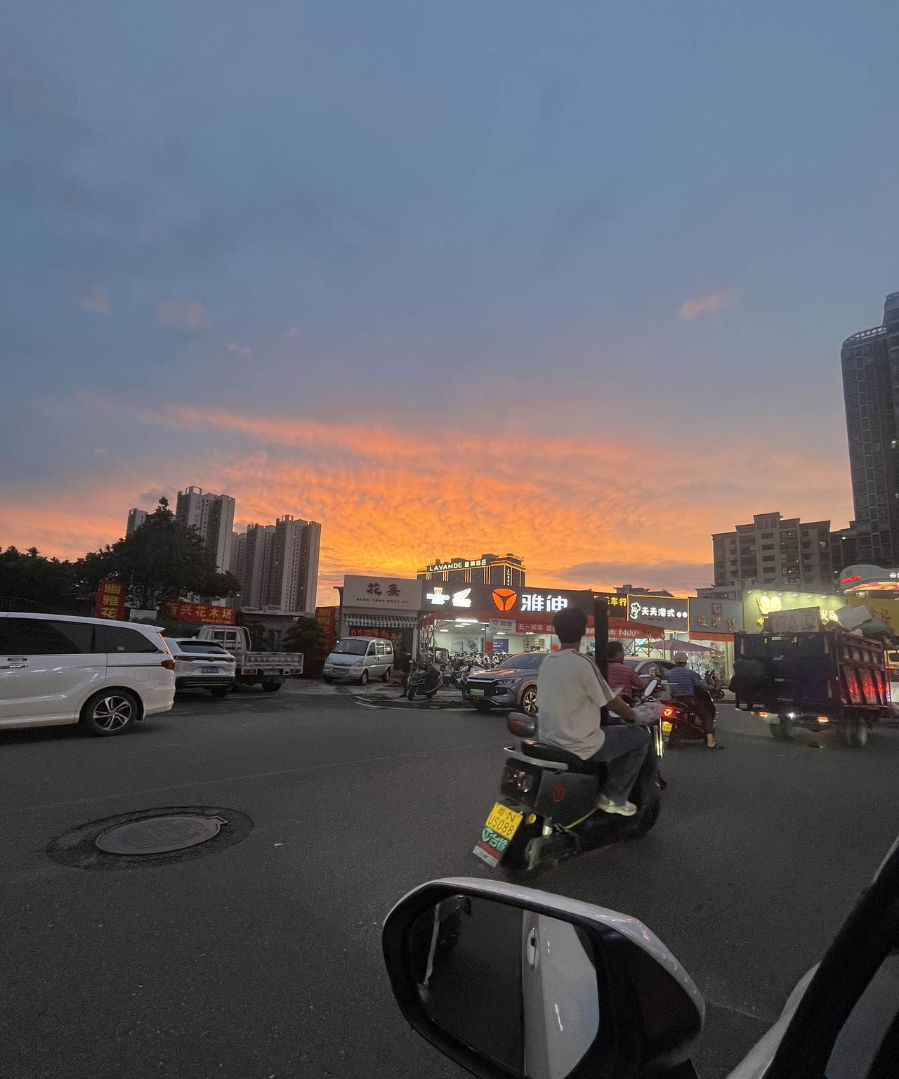 家乡汕尾海丰，
千年古都，
红色基因
文化名人数不胜数
欢迎大家