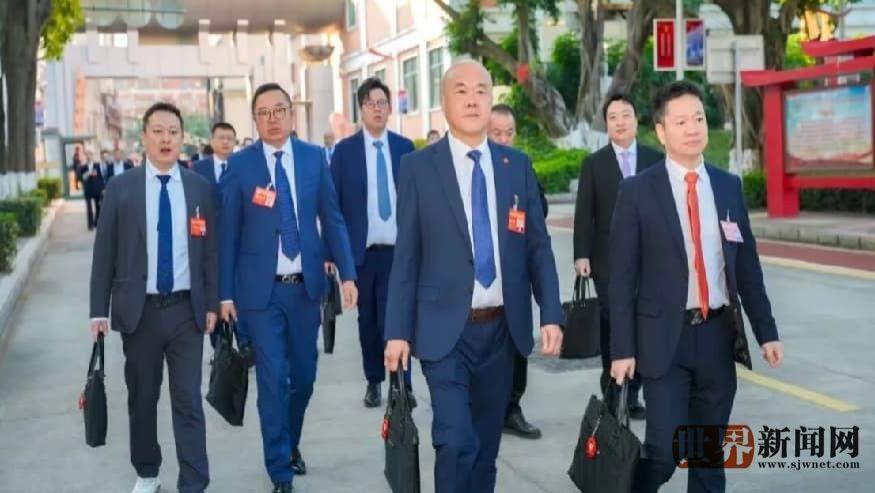 红色后代杨正红参加政协第十届泉州市鲤城区委员会第五次会议