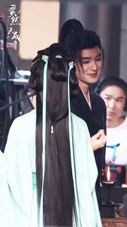 终南山下……活死人墓…… 男的没认出来，感觉还算凑合#追剧#