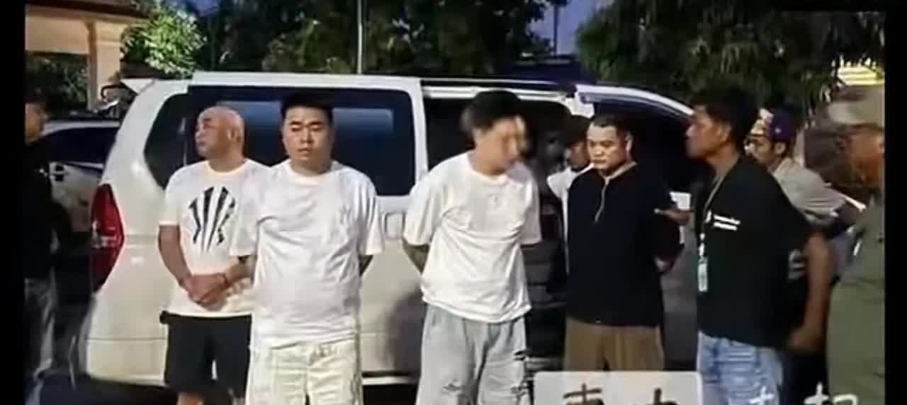 柬埔寨中国人惨遭中国人杀害，为什么？
异国他乡不能互相帮助，而是心狠手辣，算计