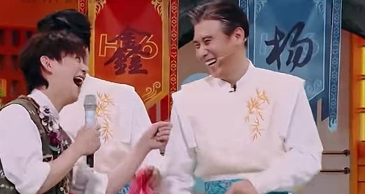 何炅李乃文年龄趣事











何炅竟然管51岁的李乃文叫“弟弟”？这