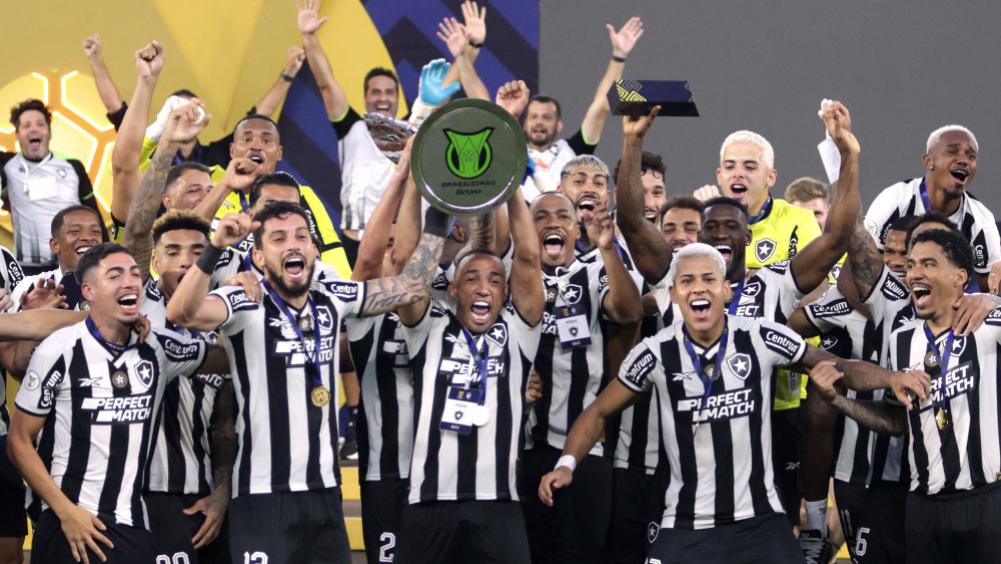 周四足球赛事分享：曼联vs西汉姆，克鲁塞罗vs博塔弗戈