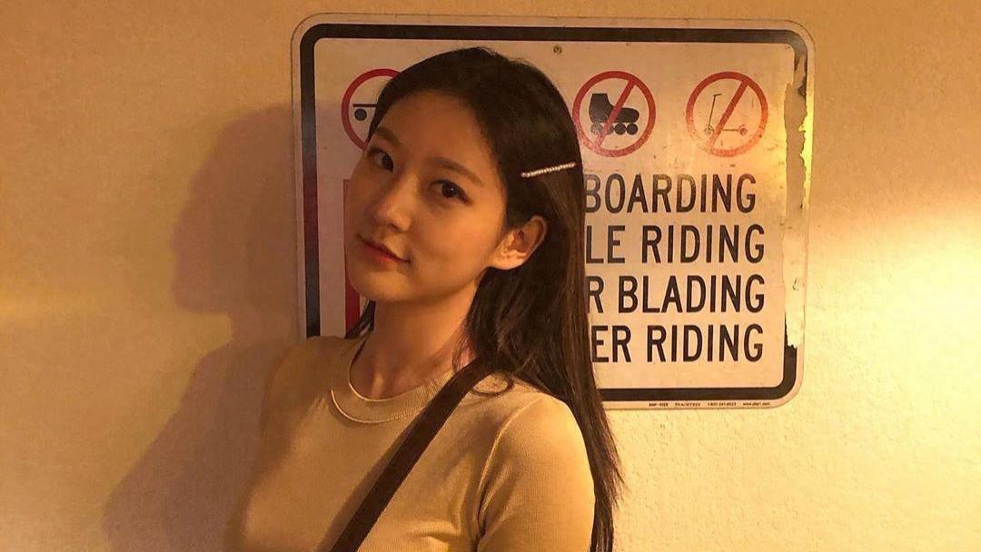 金秀贤生日当天，小12岁女友在舆论风暴中自杀