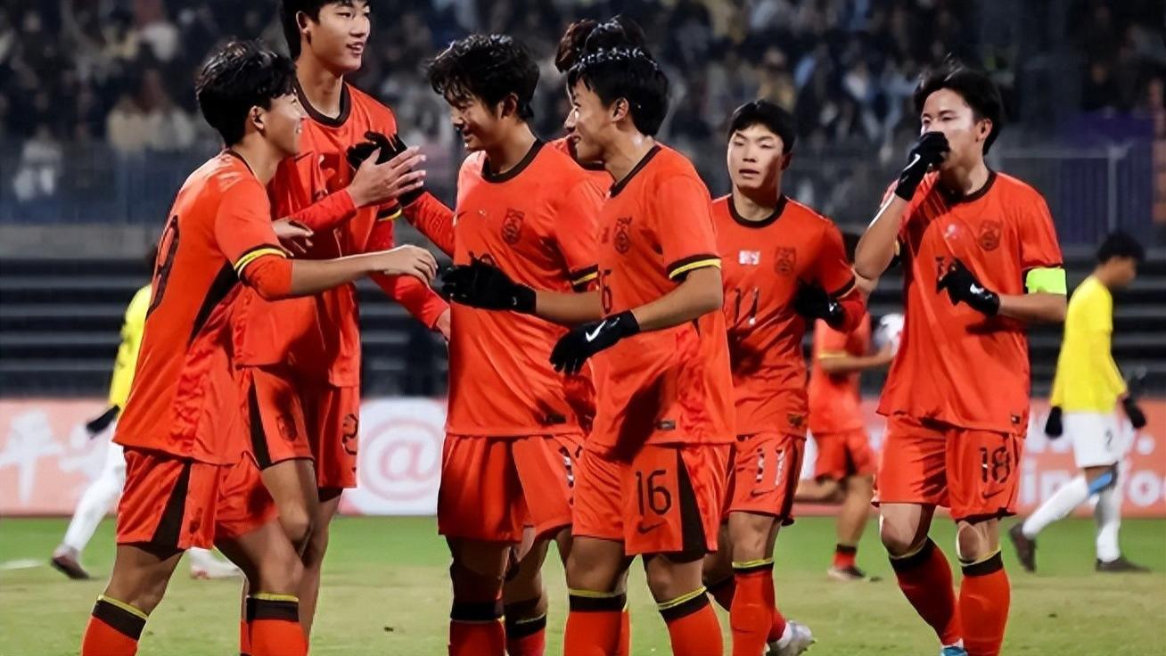 足球小将亚预赛大放异彩，董路高调发言引发争议，他是否太得瑟了