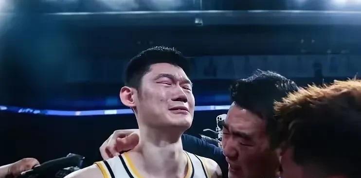 今年CBA休赛期的转会市场注定不会太平，究其原因无疑是经济使然。现如今CBA贫富
