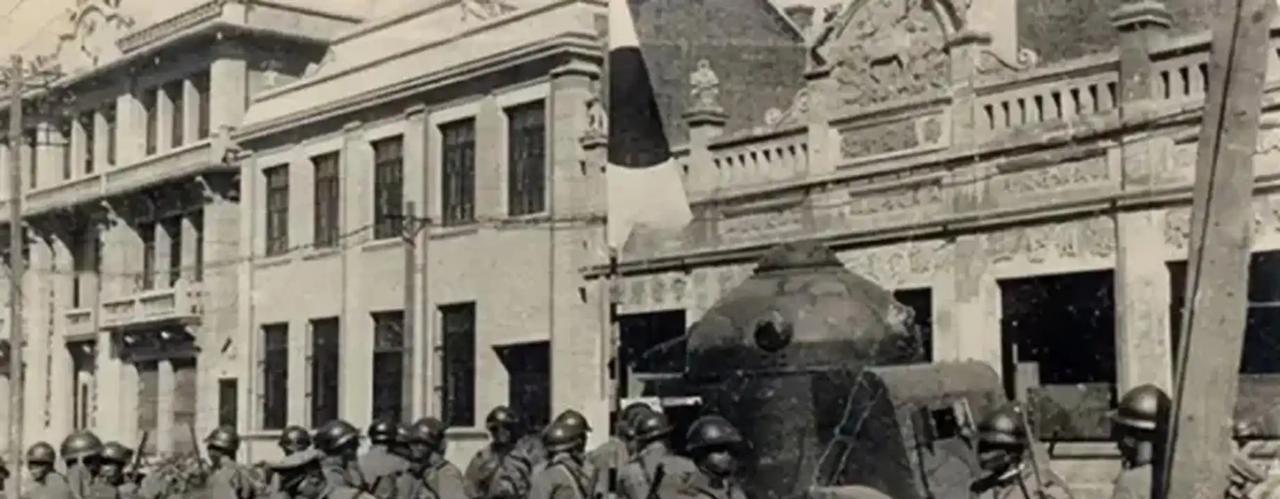 1945年8月，日军宣布投降后，12名日军逃窜到了辽宁太平房火车站躲避。没想到的