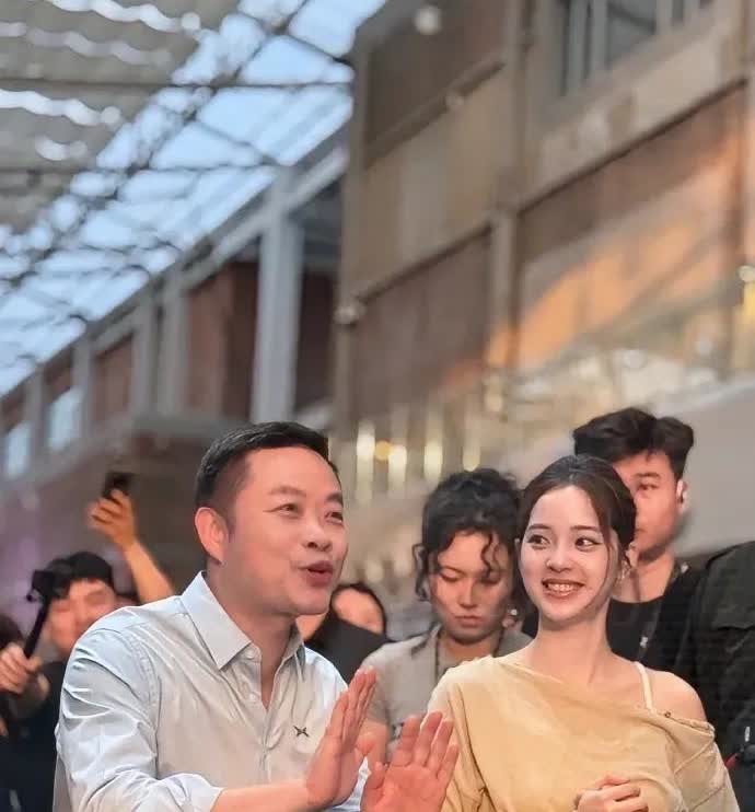 小鹏汽车真的又要住院了吗？去年可是刚从ICU出来的。

还把汽车的销量寄托在