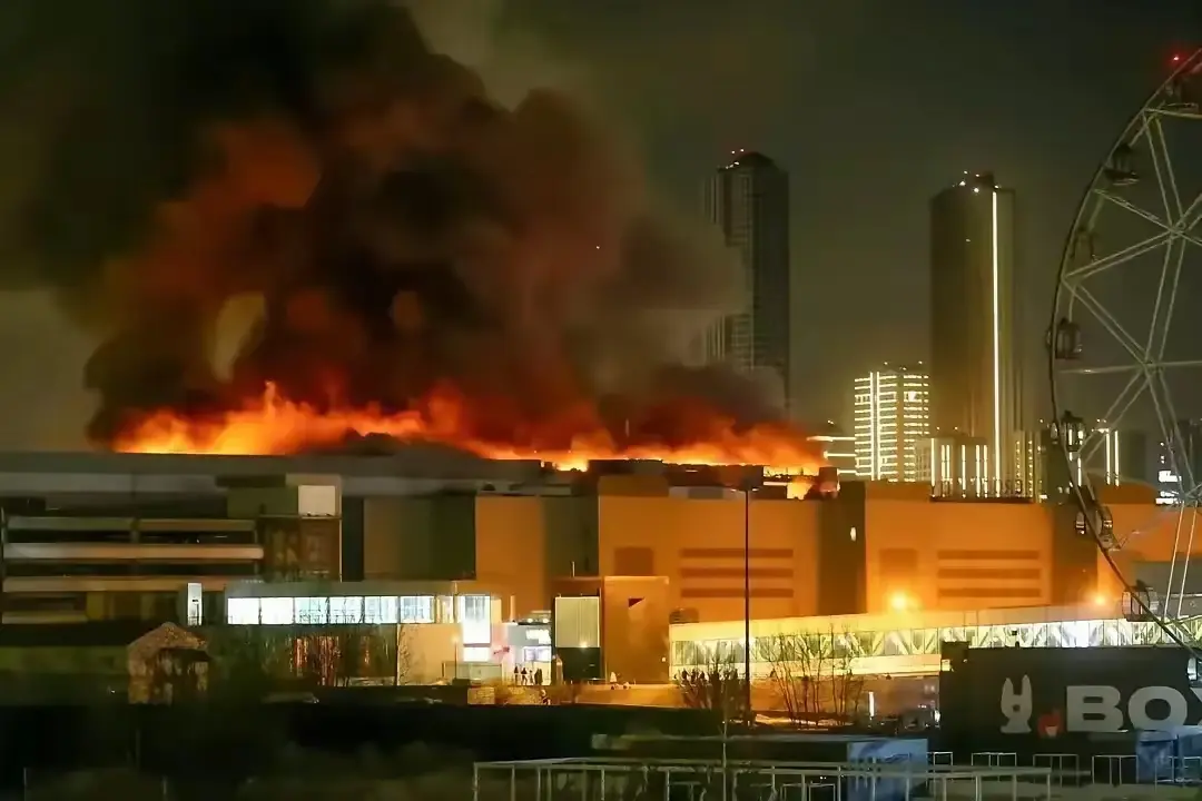 俄乌战争打到现在其实俄罗斯陷入了被动的局面，一方面俄罗斯在前线即使用尽了吃奶的劲