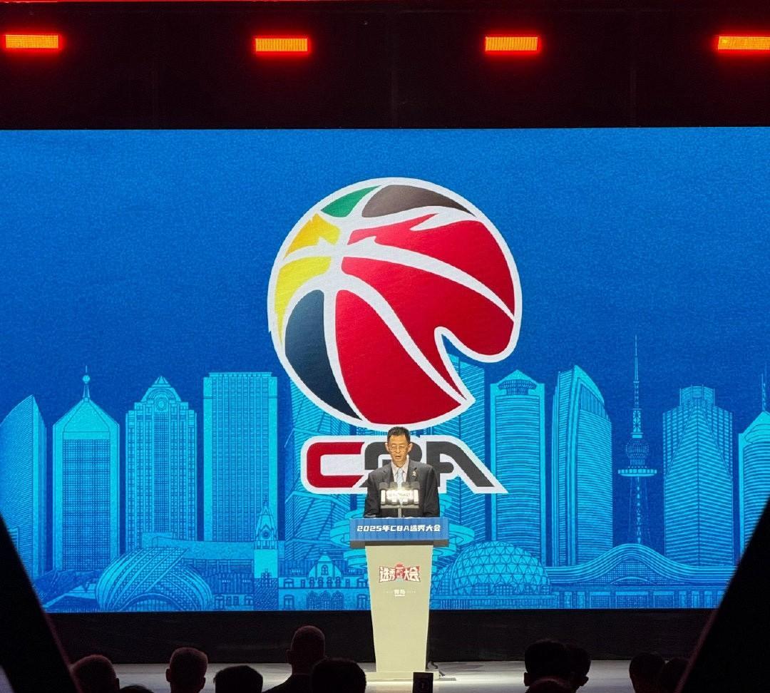 #CBA选秀大会# 『毫无悬念！清华大学杨曦皓当选 2025 届状元』
北京时间