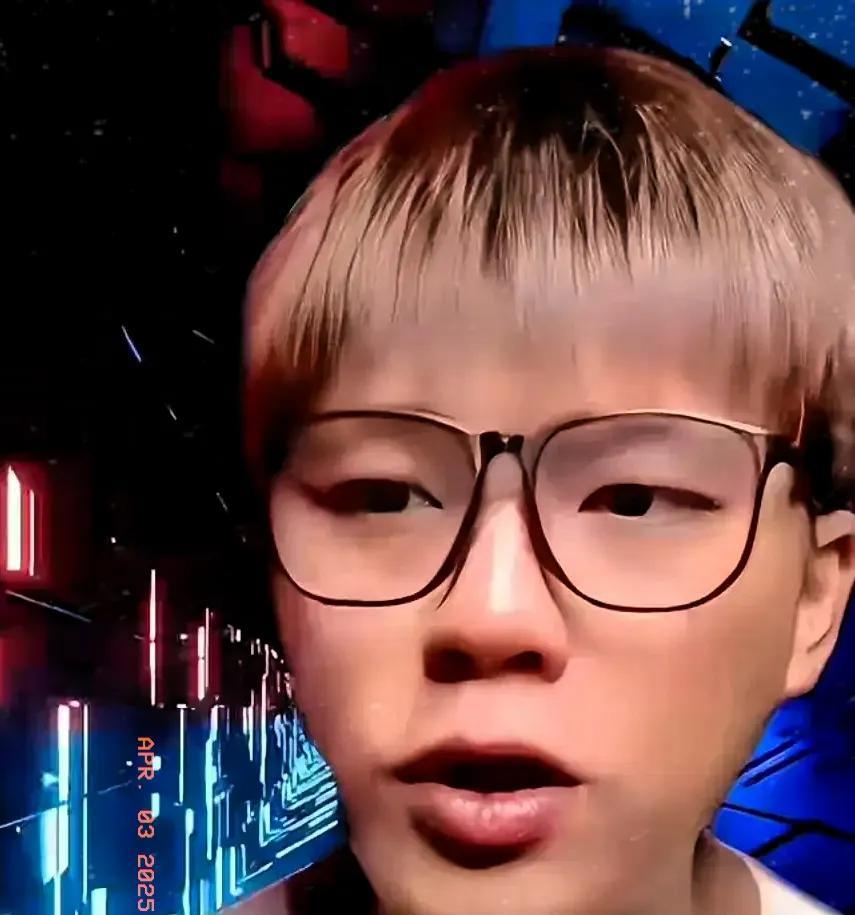 大S去世后，汪小菲和S妈对扫墓地风波闹得沸沸扬扬。S妈说不想汪小菲去扫墓，这事儿